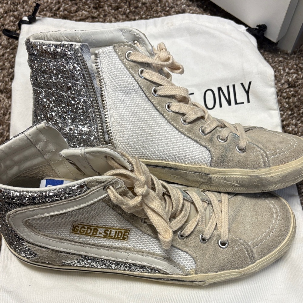 Golden Goose Shoes like NEW - Picture 2 of 2